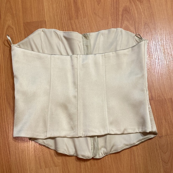 Gold satin corset - Picture 9 of 9